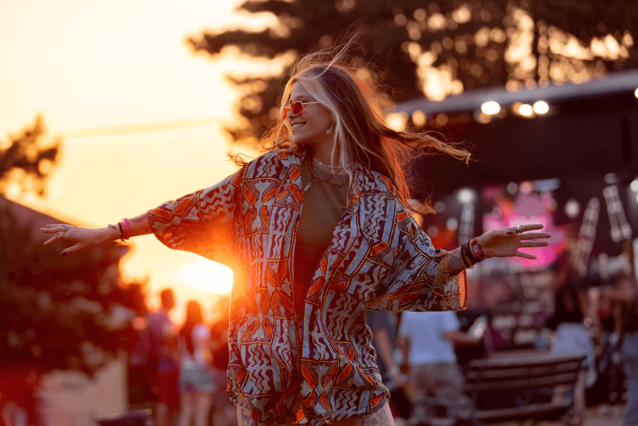 Été, festivals et liberté : partez l’esprit tranquille grâce à un voiturier